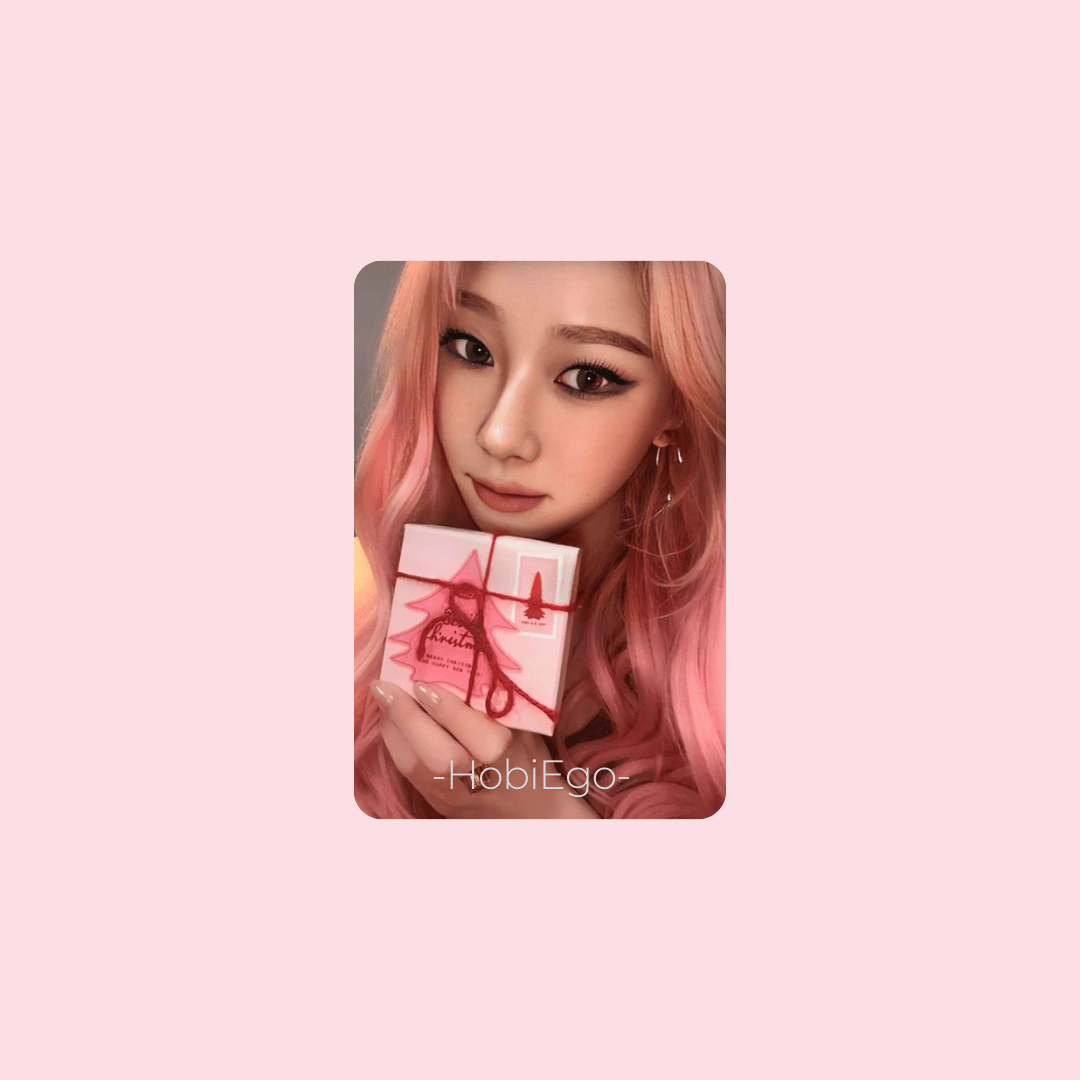 AESPA 2024 Pink Christmas Photocards – Photocards (Giselle 2 / / ) | HobiEgo