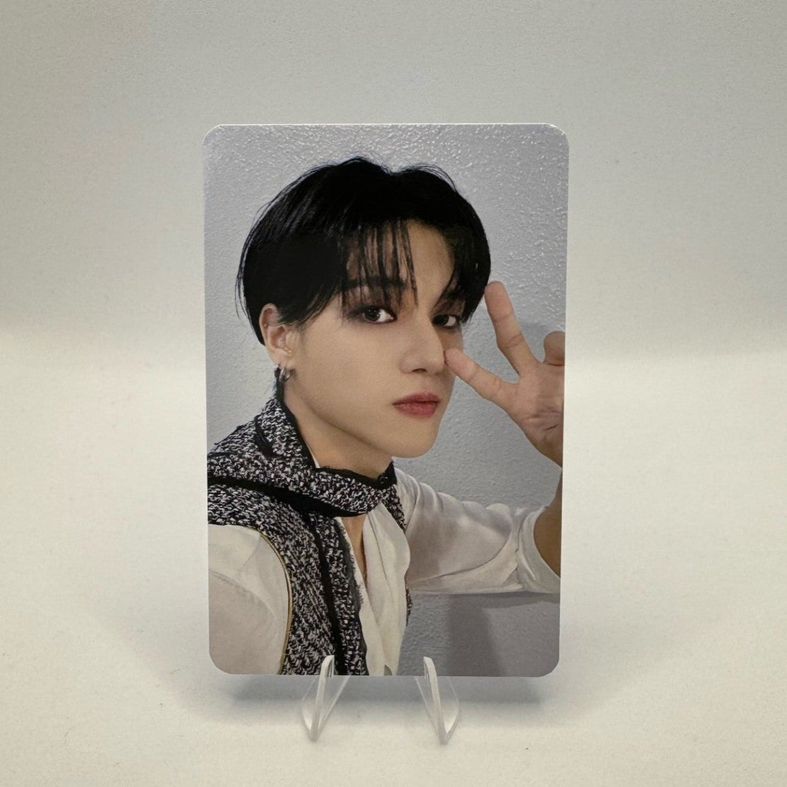ATEEZ 11th Mini Album GOLDEN HOUR : Part.2 MAKESTAR Fansign Photocards – Photocards (Wooyoung / / ) | HobiEgo