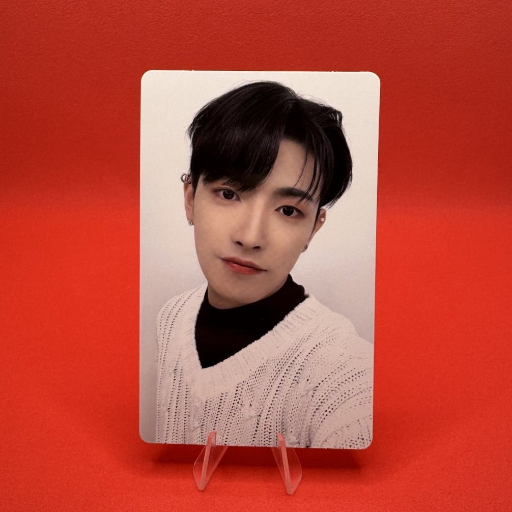 ATEEZ X KAURA POCA VALENTEEZ Photocards – Photocards (Hongjoong / / ) | HobiEgo