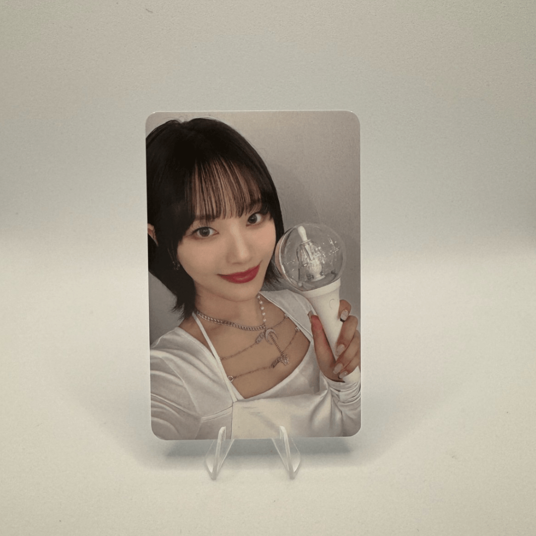 BILLLIE Official Lightstick WITHMUU Photocard – Photocards (Moon Sua / / ) | HobiEgo