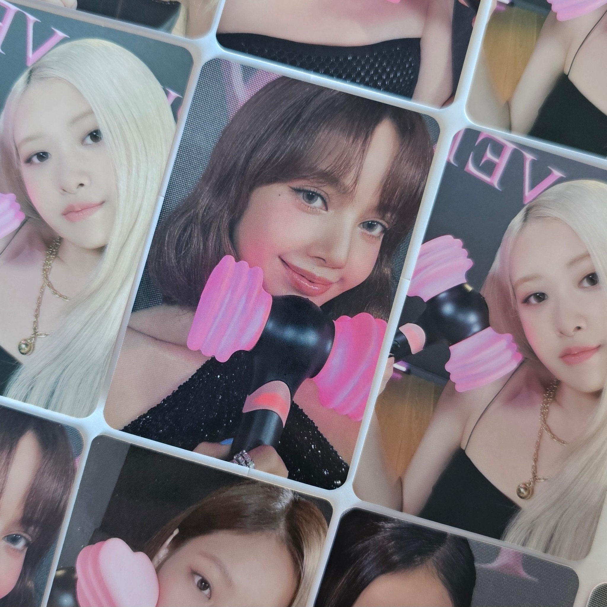 BLACKPINK Official Lightstick Photocards – photocard (Jisoo / / ) | HobiEgo