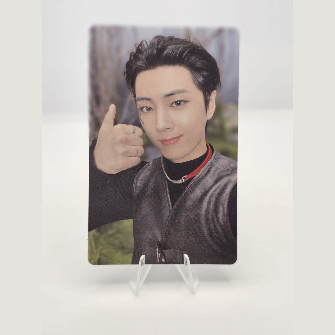 ENHYPEN Walk the Line World Tour Official Trading Photocard (JAY Version) – Photocards (Jay Selfie / / ) | HobiEgo