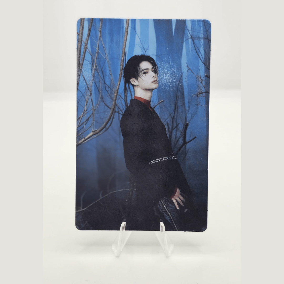 ENHYPEN Walk the Line World Tour Official Trading Photocard (Ni - Ki Version) – Photocards (Ni - Ki 4 / / ) | HobiEgo