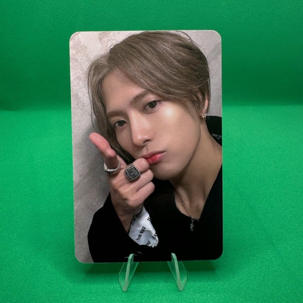 GOT7 13th Mini Album WINTER HEPTAGON Apple Music Photocards – Photocards (Jackson / / ) | HobiEgo