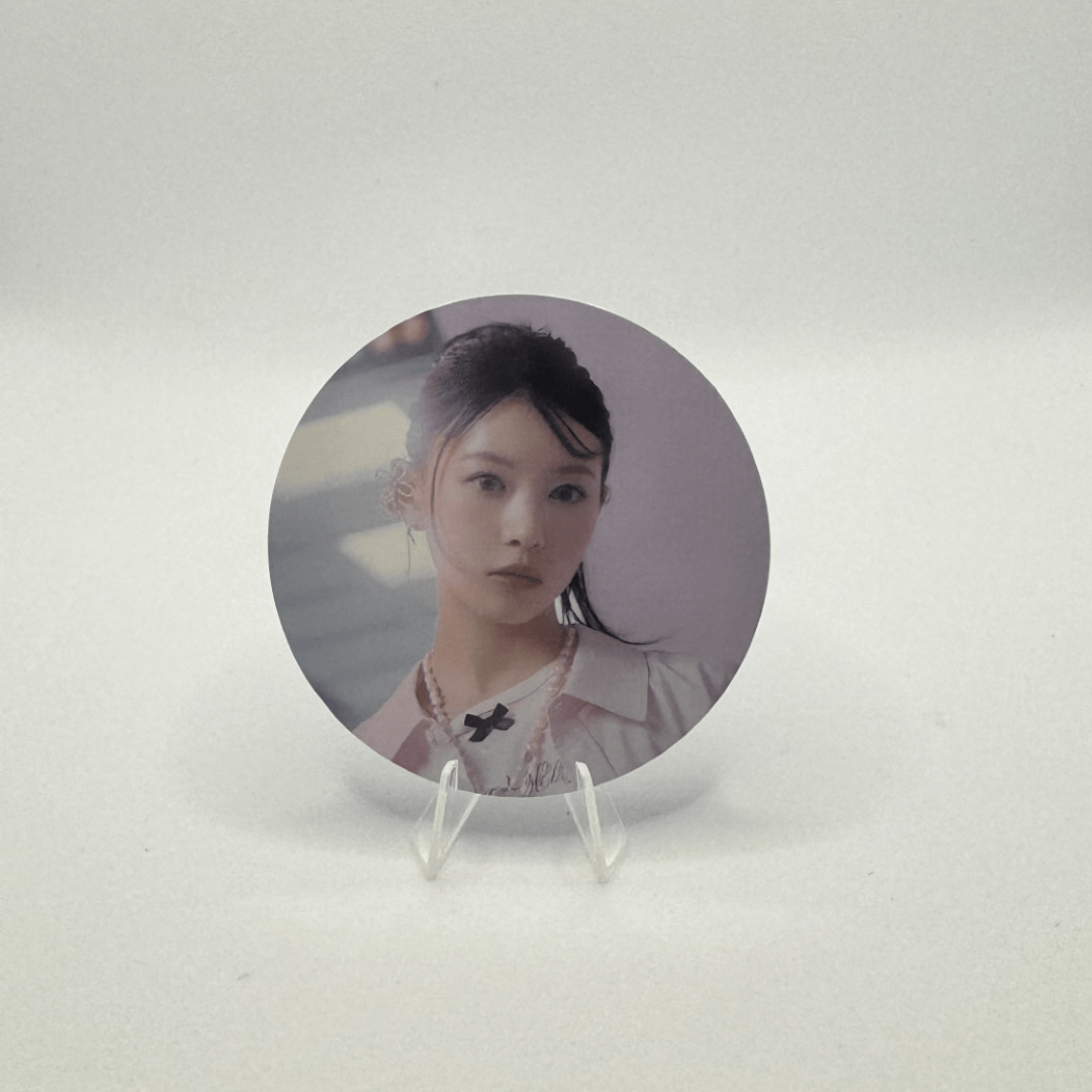 ILLIT 2nd Mini Album I'll Like You Apple Music Photocards – Photocards (Moka / / ) | HobiEgo