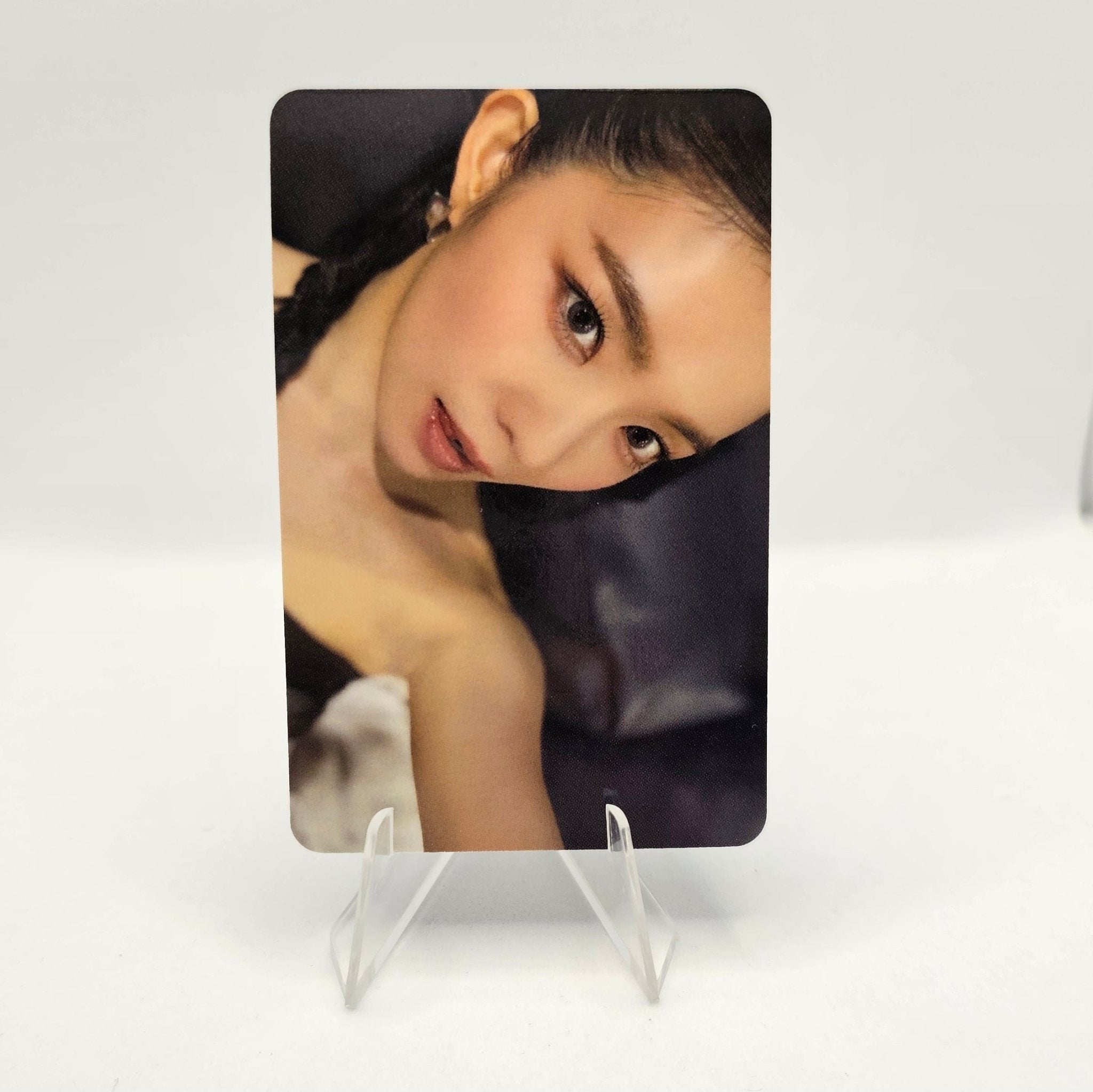 IRENE & SEULGI 2nd Mini Album TILT APPLE MUSIC Photocards – photocard (Irene 1 / / ) | HobiEgo