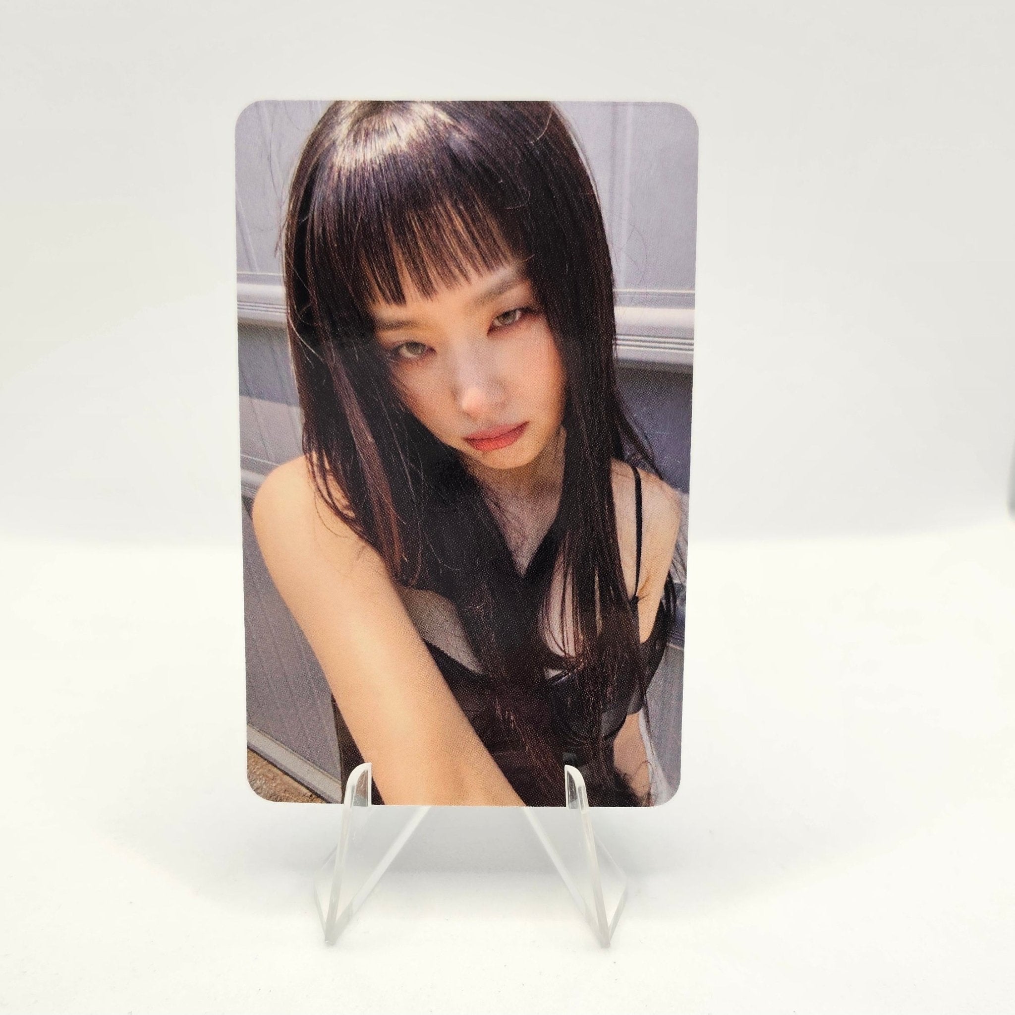 IRENE & SEULGI 2nd Mini Album TILT APPLE MUSIC Photocards – photocard (Seulgi 2 / / ) | HobiEgo