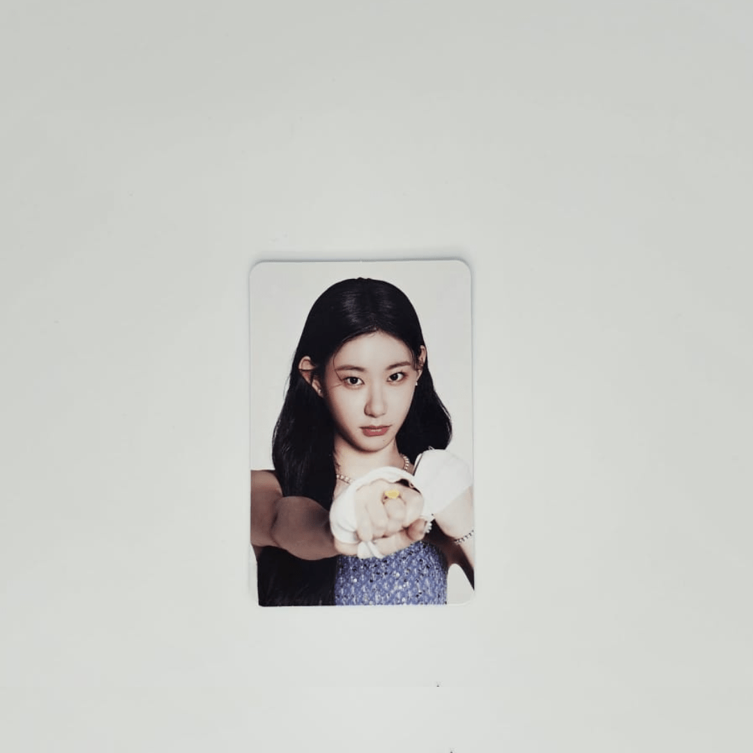ITZY KILL MY DOUBT Pop - Up Store Official Trading Cards – Photocards (Chaeryeong 1 / / ) | HobiEgo