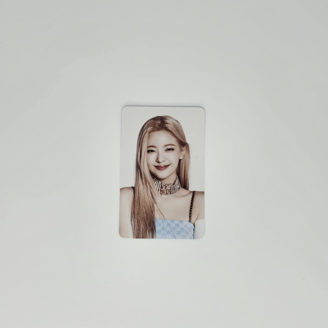 ITZY KILL MY DOUBT Pop - Up Store Official Trading Cards – Photocards (Lia 3 / / ) | HobiEgo