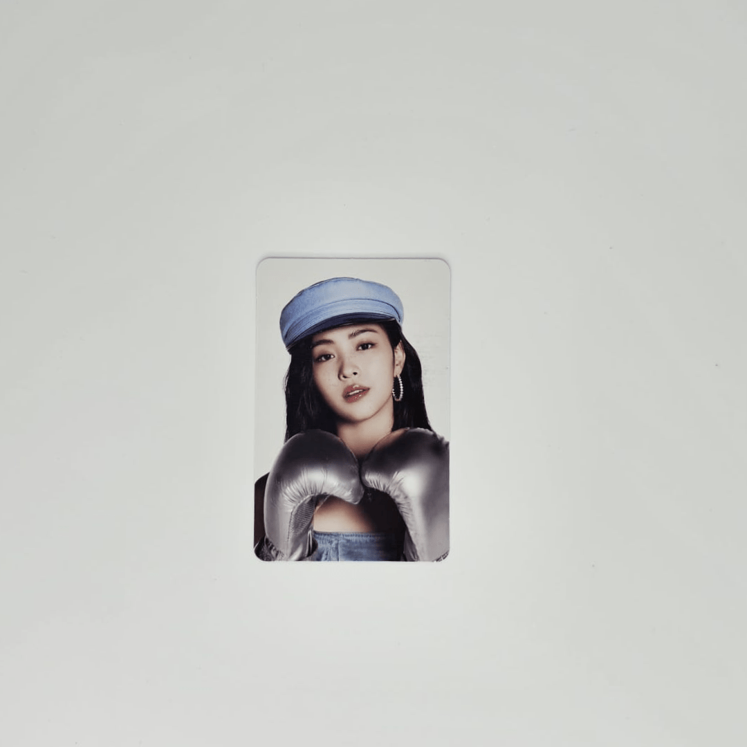 ITZY KILL MY DOUBT Pop - Up Store Official Trading Cards – Photocards (Ryujin 1 / / ) | HobiEgo