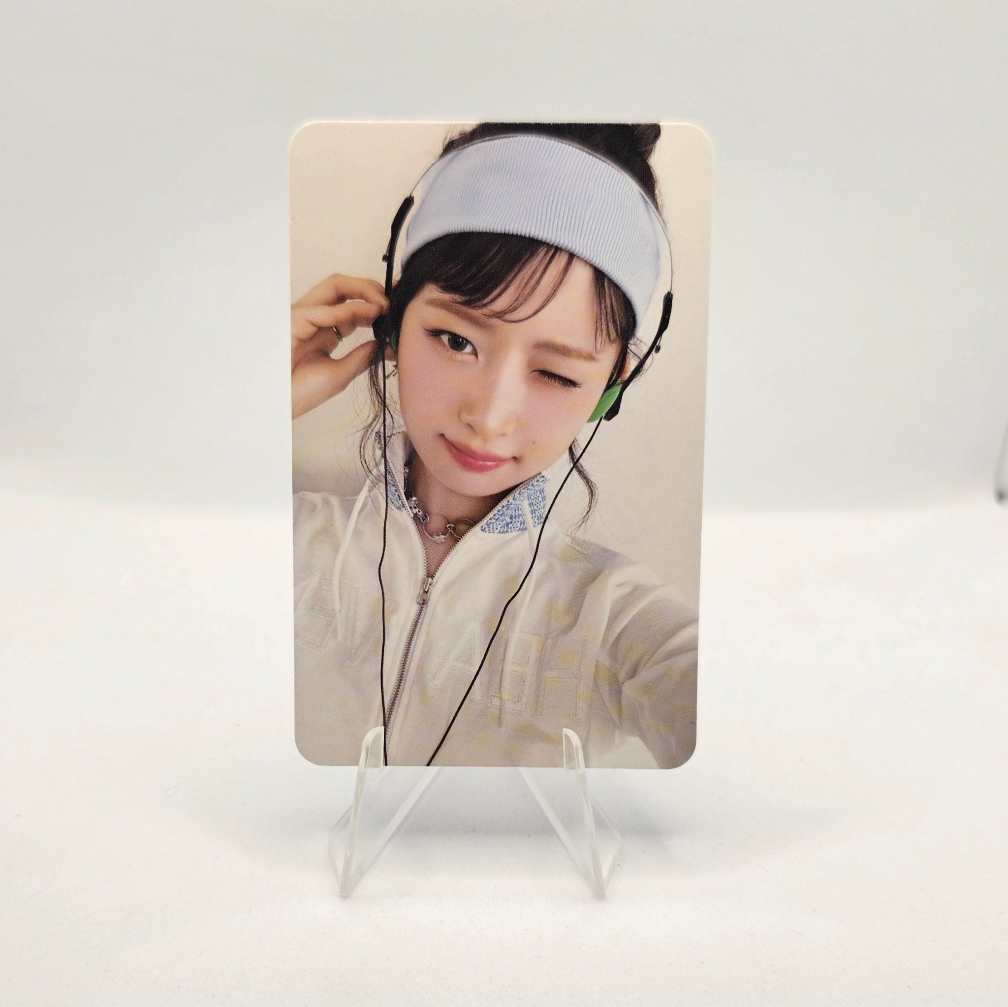 IVE 2025 Season's Greetings Colorful Days with IVE Starship Square Photocards – photocard (Rei / / ) | HobiEgo