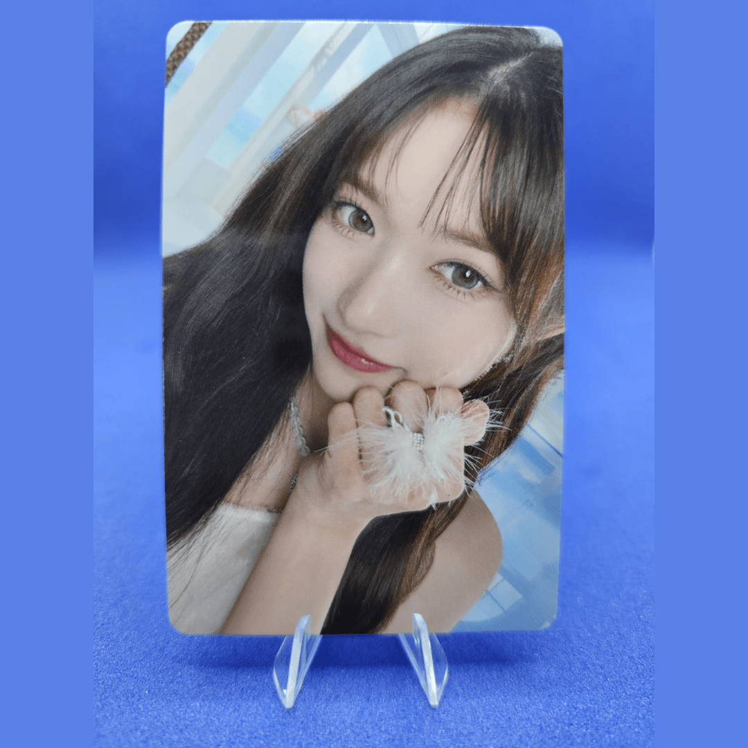 IVE ALIVE Japanese Album HMV Photocards – Photocards (Leeseo / / ) | HobiEgo