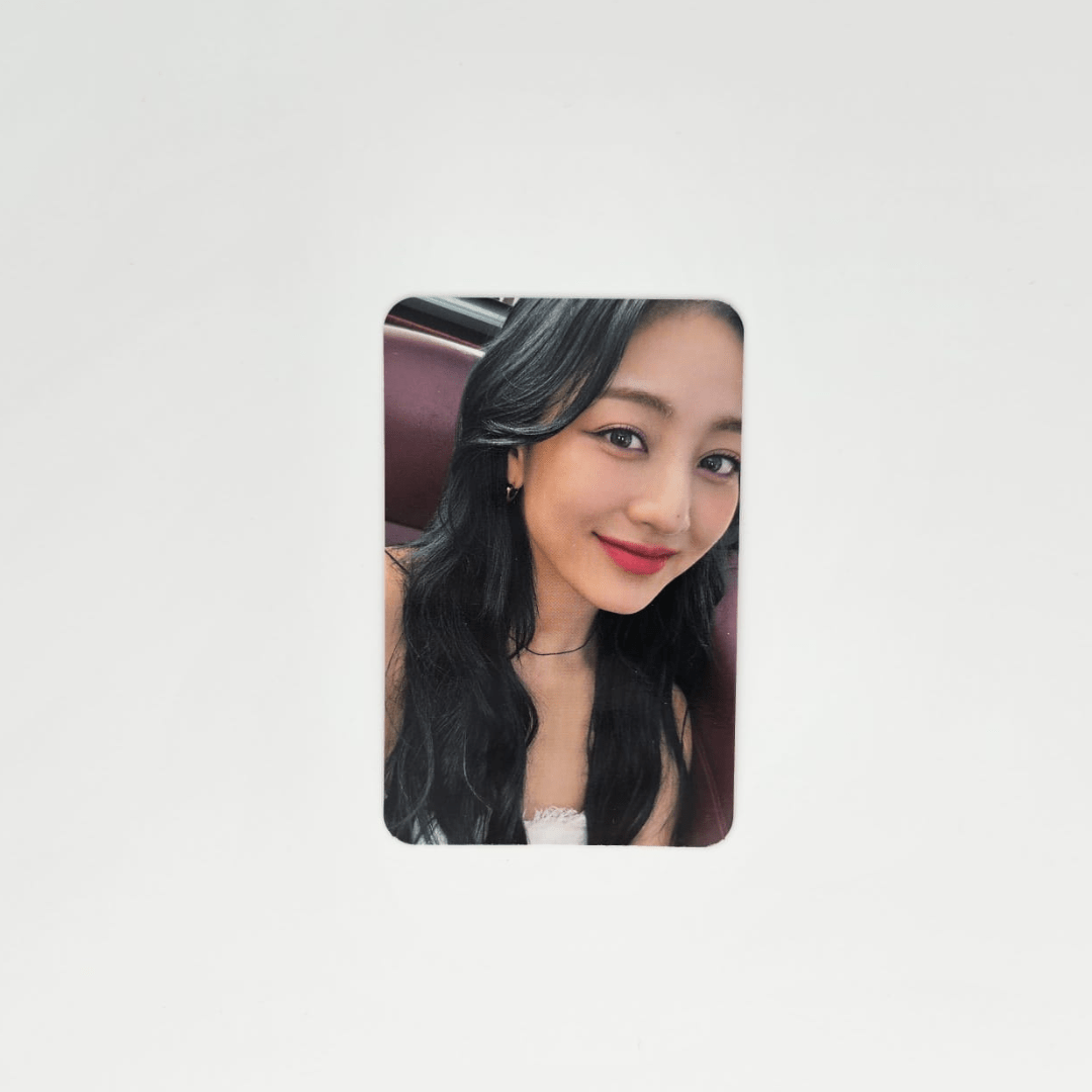 JIHYO 1st Mini Album ZONE Exclusive JYP SHOP Photocards – Photocards (3 / / ) | HobiEgo