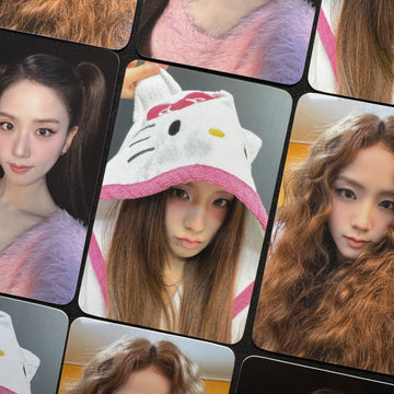 JISOO Mini Album AMORTAGE WITHMUU Photocards – Photocards (A / / ) | HobiEgo