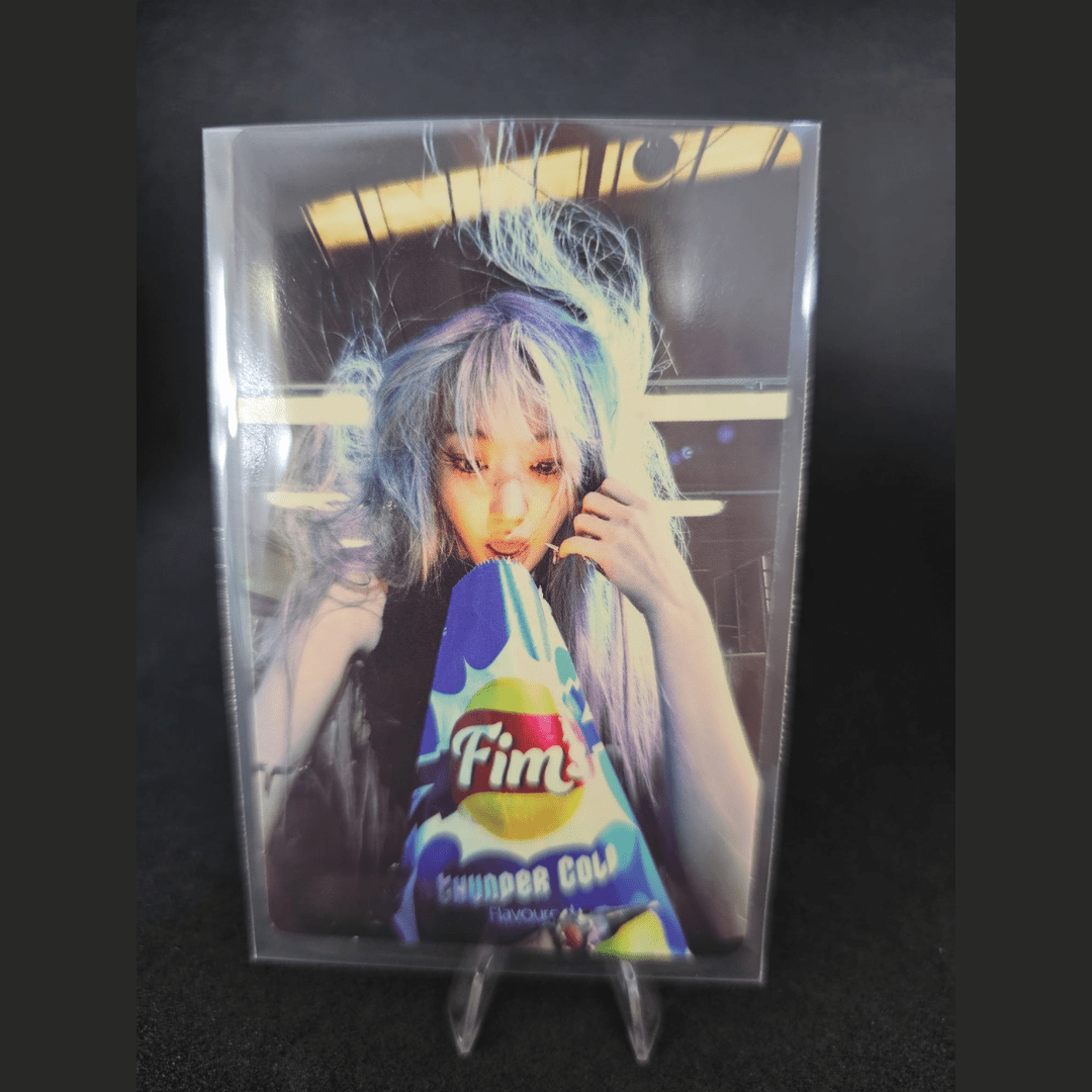LE SSERAFIM 4th Mini Album CRAZY Weverse Shop Photocards – Photocards (Sakura / / ) | HobiEgo