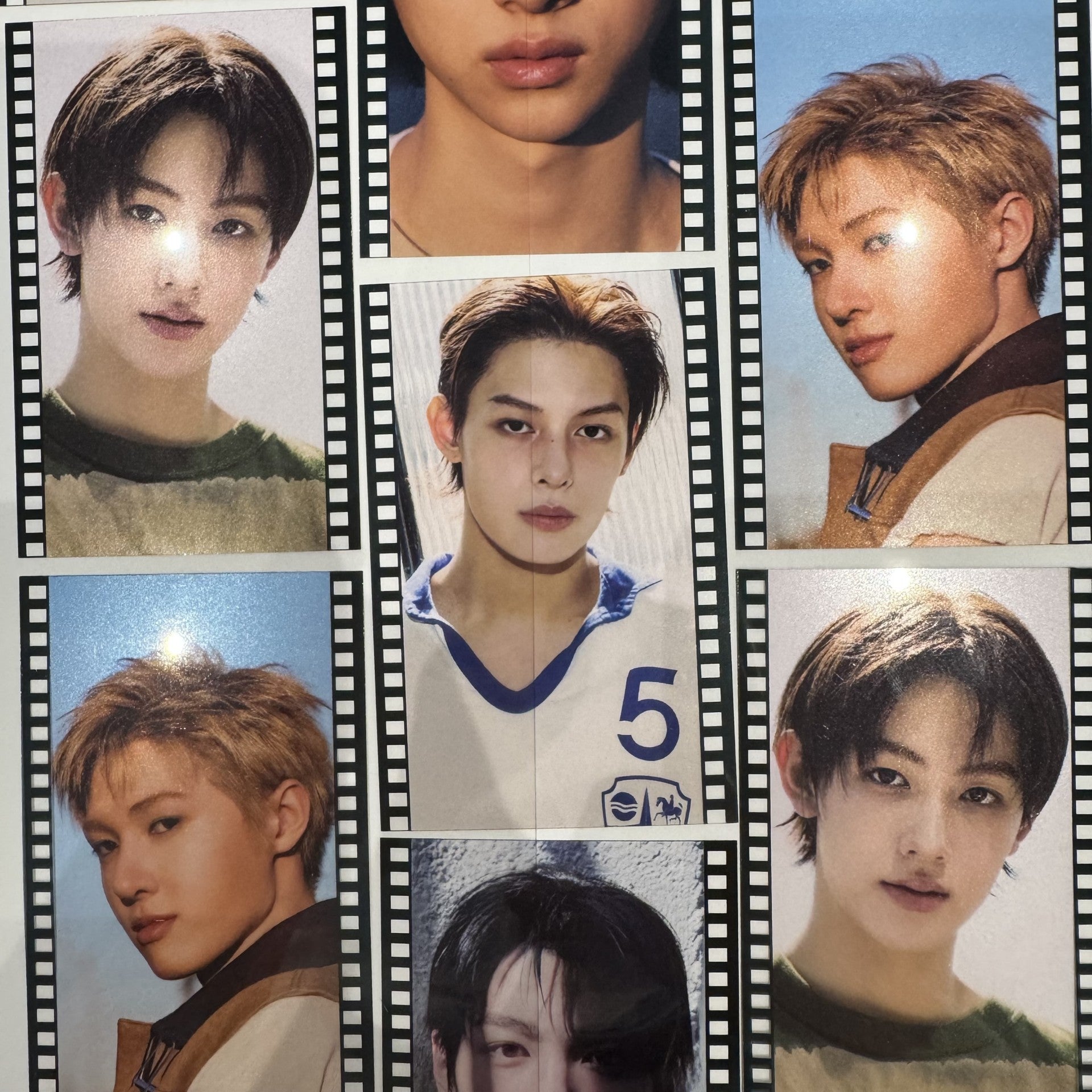 CORTIS 1st EP COLOR OUTSIDE THE LINES Aladin Photocards