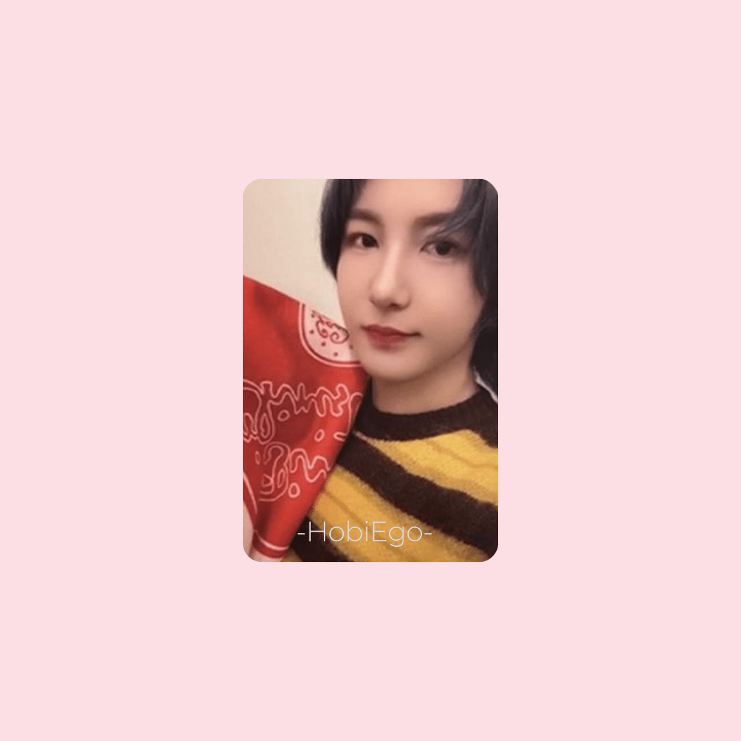 NCT DREAM 2024 Pink Christmas Photocards – Photocards (Renjun 1 / / ) | HobiEgo