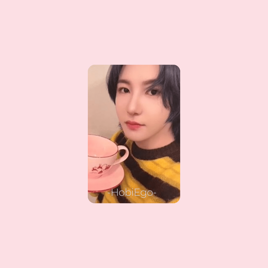 NCT DREAM 2024 Pink Christmas Photocards – Photocards (Renjun 2 / / ) | HobiEgo