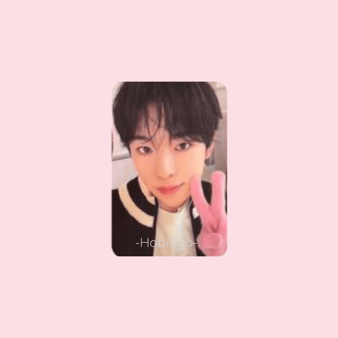 NCT WISH 2024 Pink Christmas Photocards – Photocards (Yushi 2 / / ) | HobiEgo