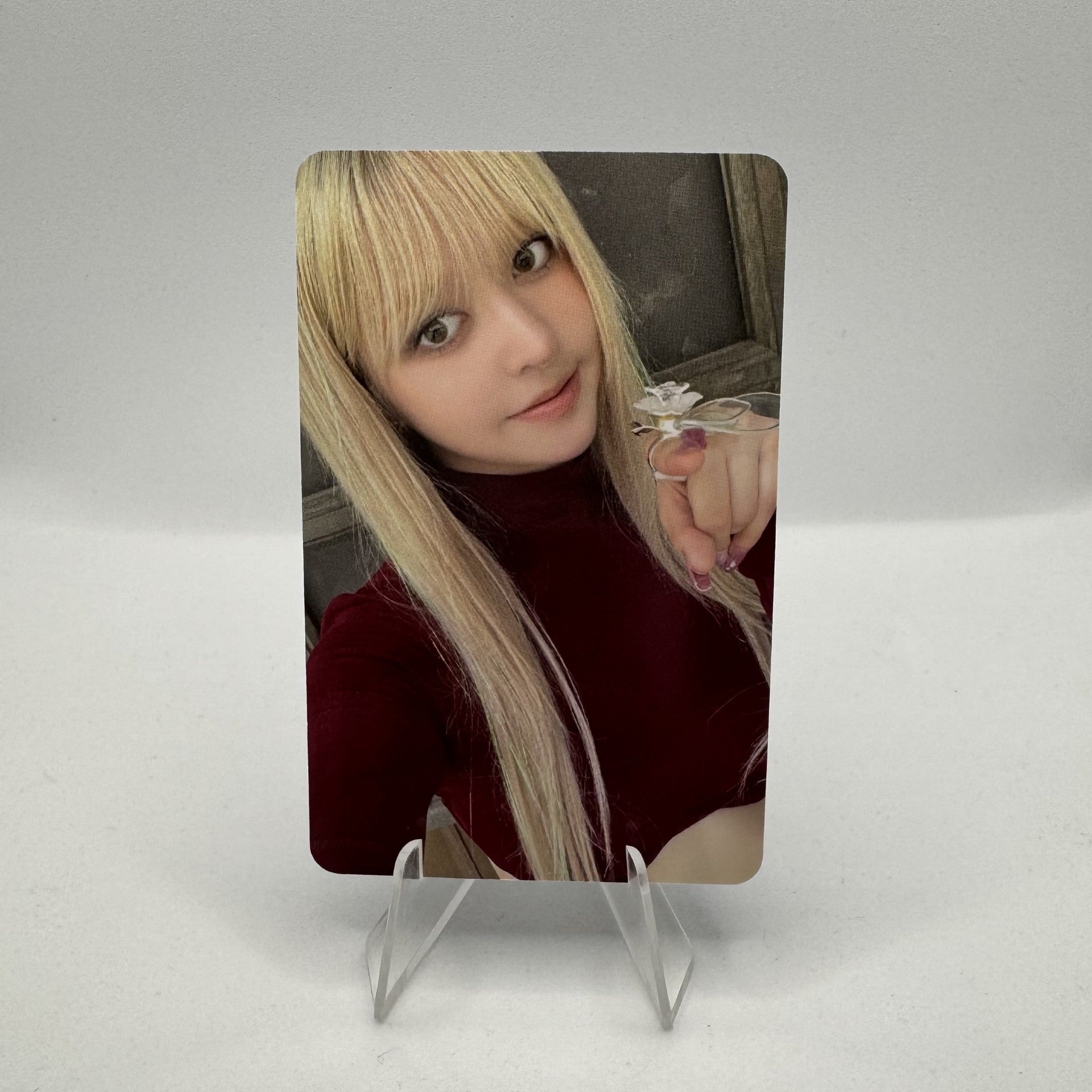 NMIXX 1st Full Album Blue Valentine APPLE MUSIC Photocards – photocard (Lily / / ) | HobiEgo