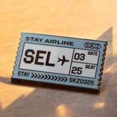 PRE - ORDER STRAY KIDS SKZOO Everywhere All Around The World - METAL BADGE SEOUL Version – merch ( / / ) | HobiEgo K - pop Shop