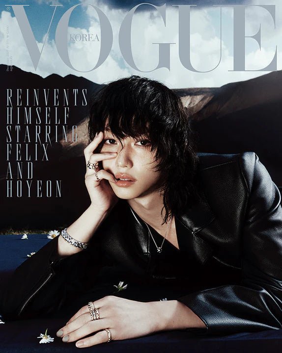 PRE - ORDER VOGUE Magazine December 2025 STRAY KIDS FELIX – merch (B / / ) | HobiEgo