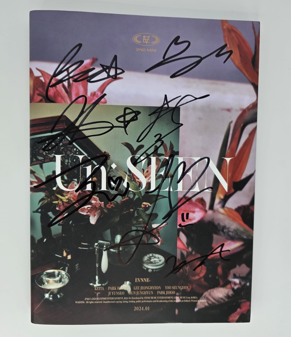 EVNNE 2nd Mini Album Un: SEEN (Signed Edition)