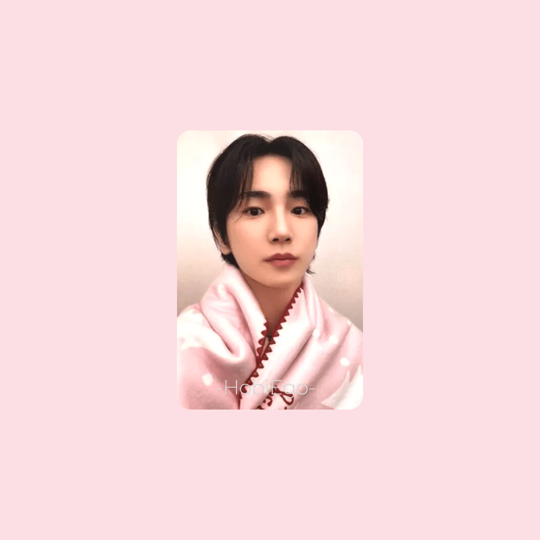 SHINEE 2024 Pink Christmas Photocards – Photocards (Key 2 / / ) | HobiEgo