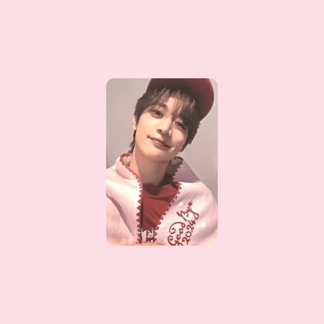 SHINEE 2024 Pink Christmas Photocards – Photocards (Minho 2 / / ) | HobiEgo