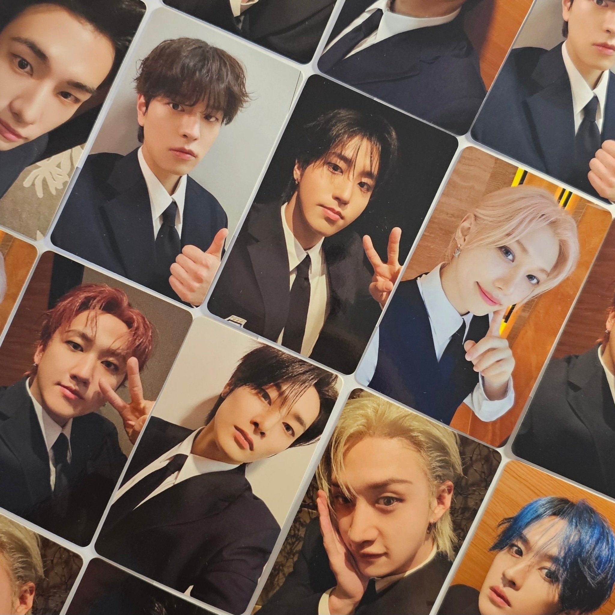 STRAY KIDS 4th Album KARMA Lucky Draw Fans Shop Photocards – photocard (Bang Chan / / ) | HobiEgo