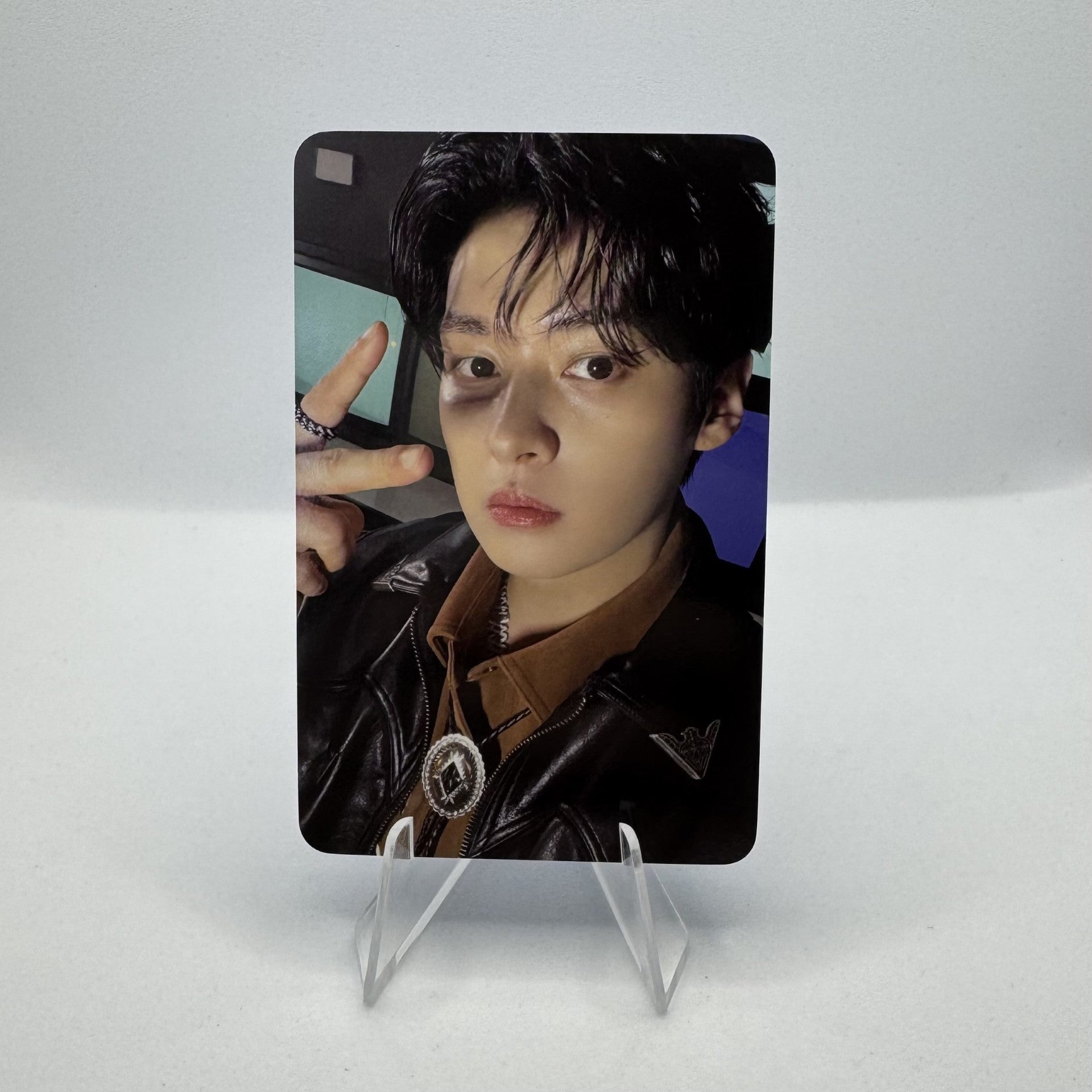 STRAY KIDS 4th Album KARMA MAKESTAR Photocards – Photocards (Lee Know / / ) | HobiEgo