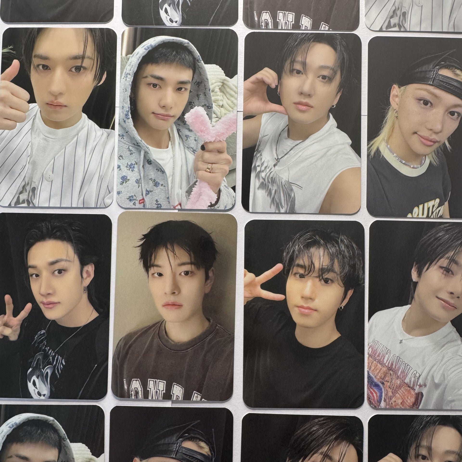 STRAY KIDS 4th Album KARMA MUSIC KOREA Photocards – Photocards (Bang Chan / / ) | HobiEgo