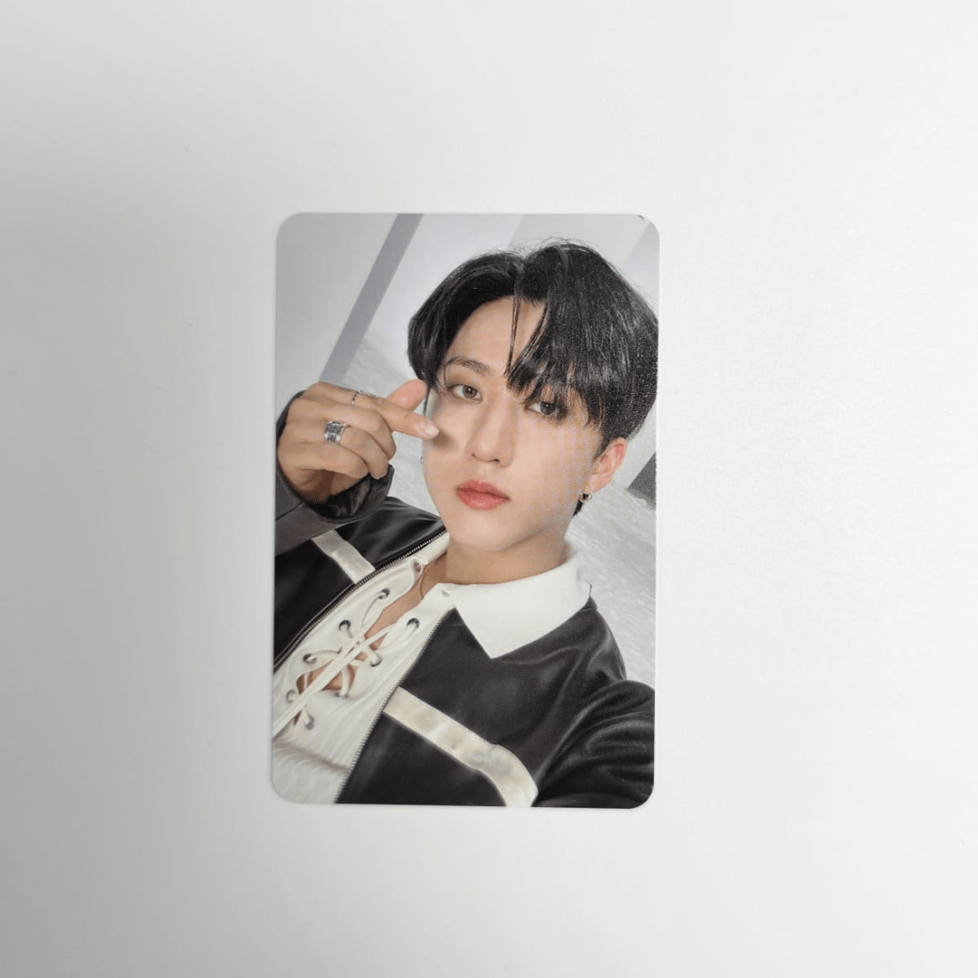 STRAY KIDS 8th Mini Album 樂 - STAR Sound Wave Photocards – Photocards (Changbin / / ) | HobiEgo