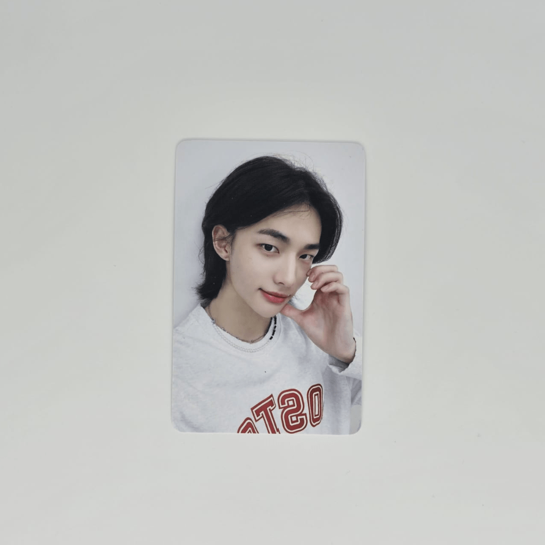 STRAY KIDS 8th Mini Album 樂 - STAR WITHMUU Photocards – Photocards (Hyunjin / / ) | HobiEgo