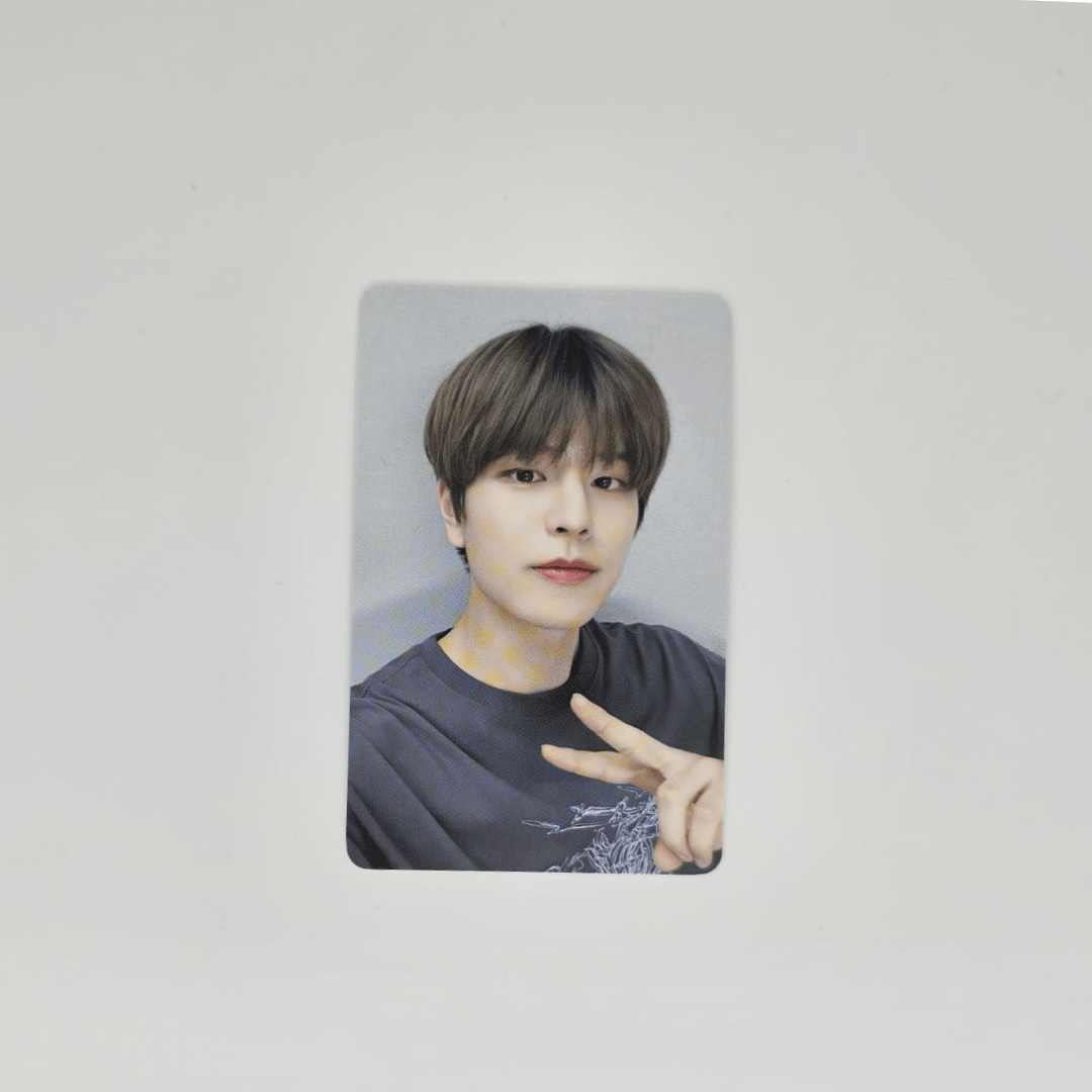 STRAY KIDS 8th Mini Album 樂 - STAR WITHMUU Photocards – Photocards (Seungmin / / ) | HobiEgo