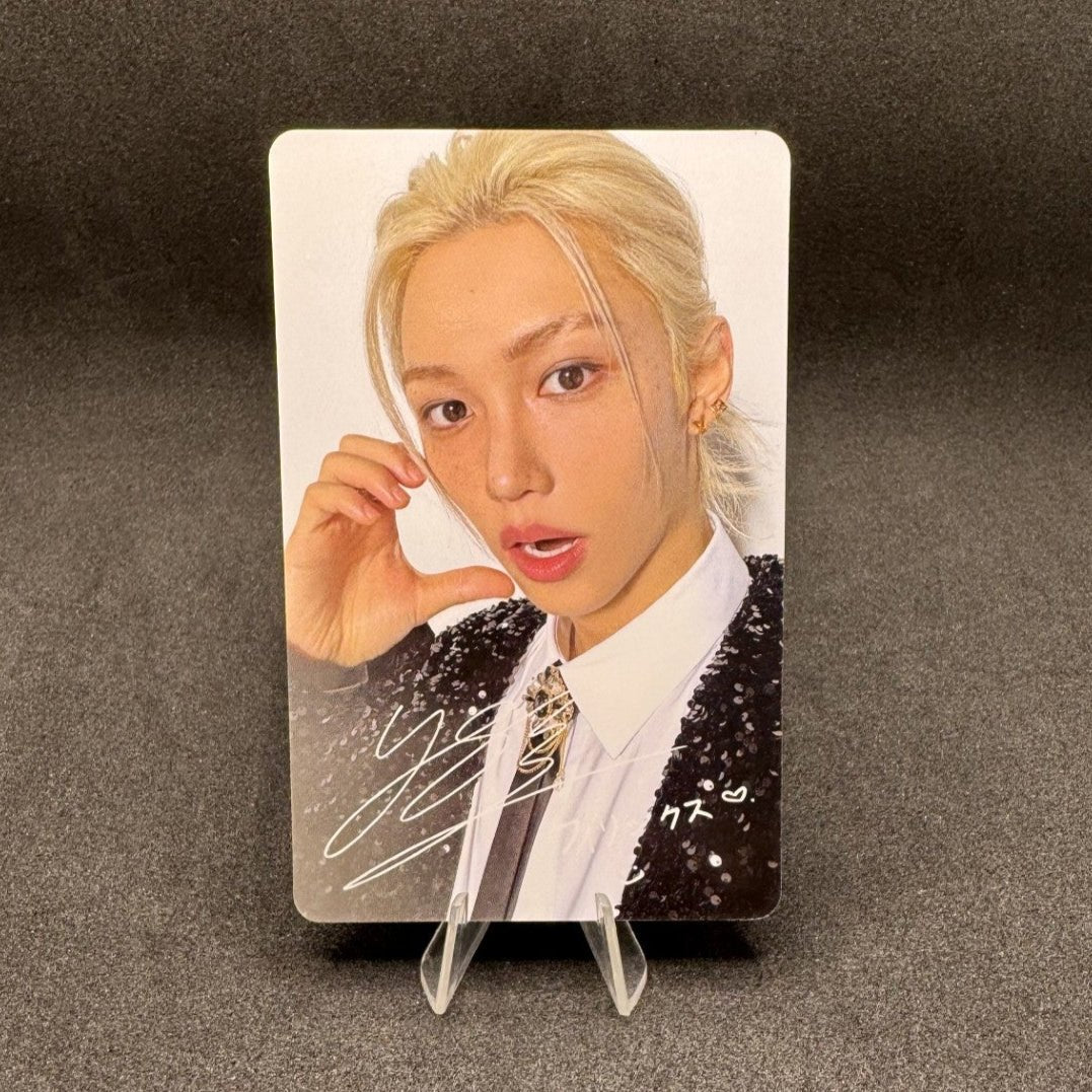 Stray Kids Japan GIANT JYP Pop Up Bonus Photocards – Photocards (Felix / / ) | HobiEgo