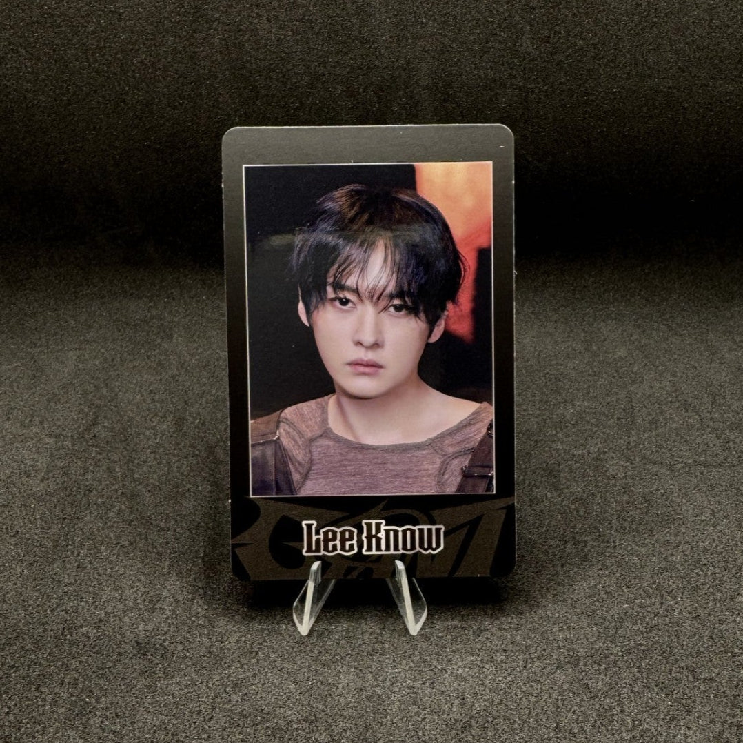 Stray Kids Japan JYP GIANT Pop Up Photocards – Photocards (Lee Know / / ) | HobiEgo