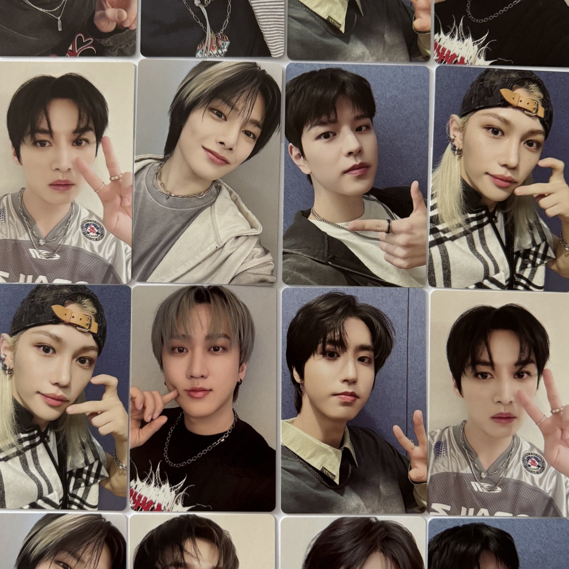 Stray Kids World Tour dominATE SEOUL DVD Pre - Order Benefit Photocards – photocard (Bang Chan / / ) | HobiEgo