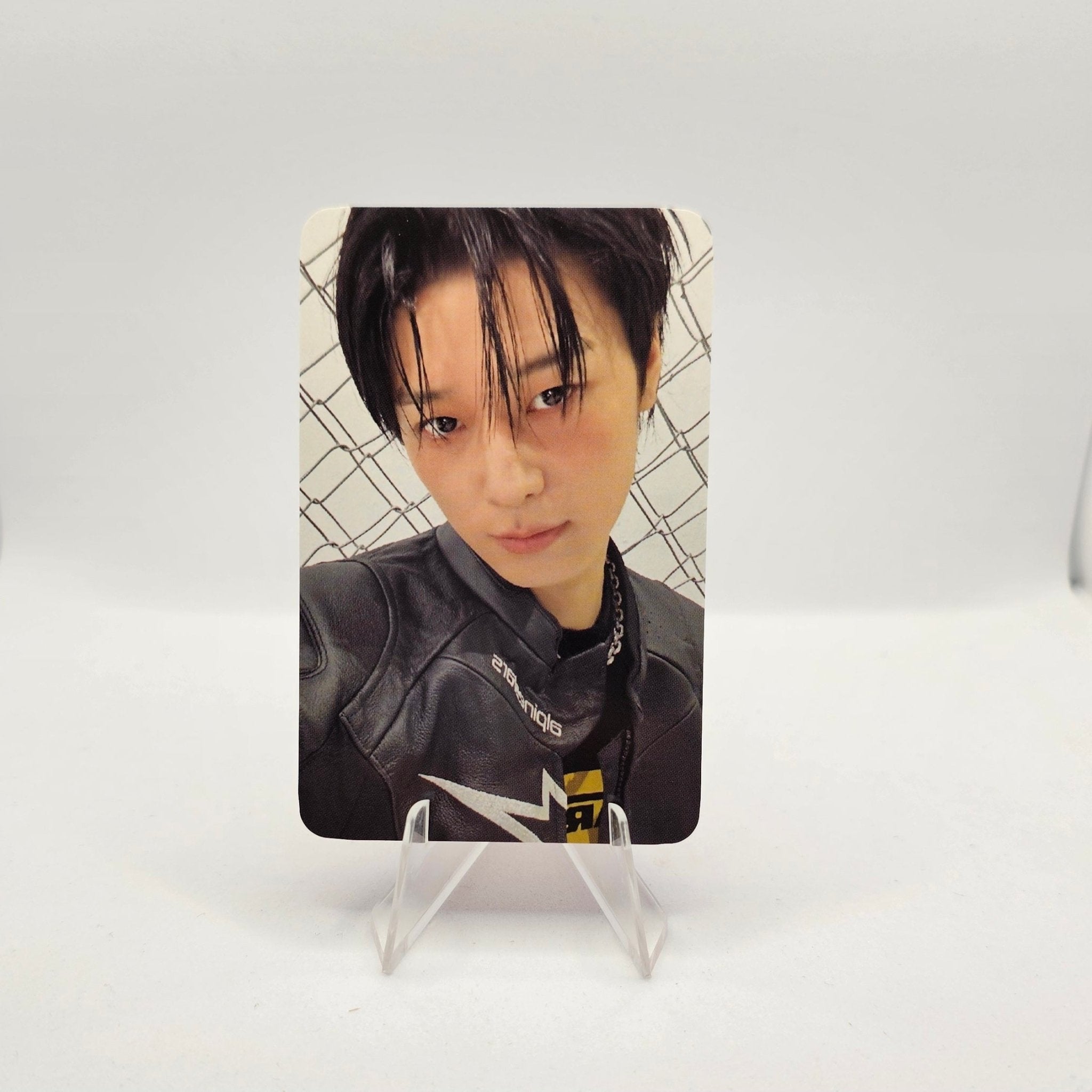 THE BOYZ THE FAST 2025 Season's Greetings Pre - Order Benefit Photocards – photocard (Juyeon / / ) | HobiEgo