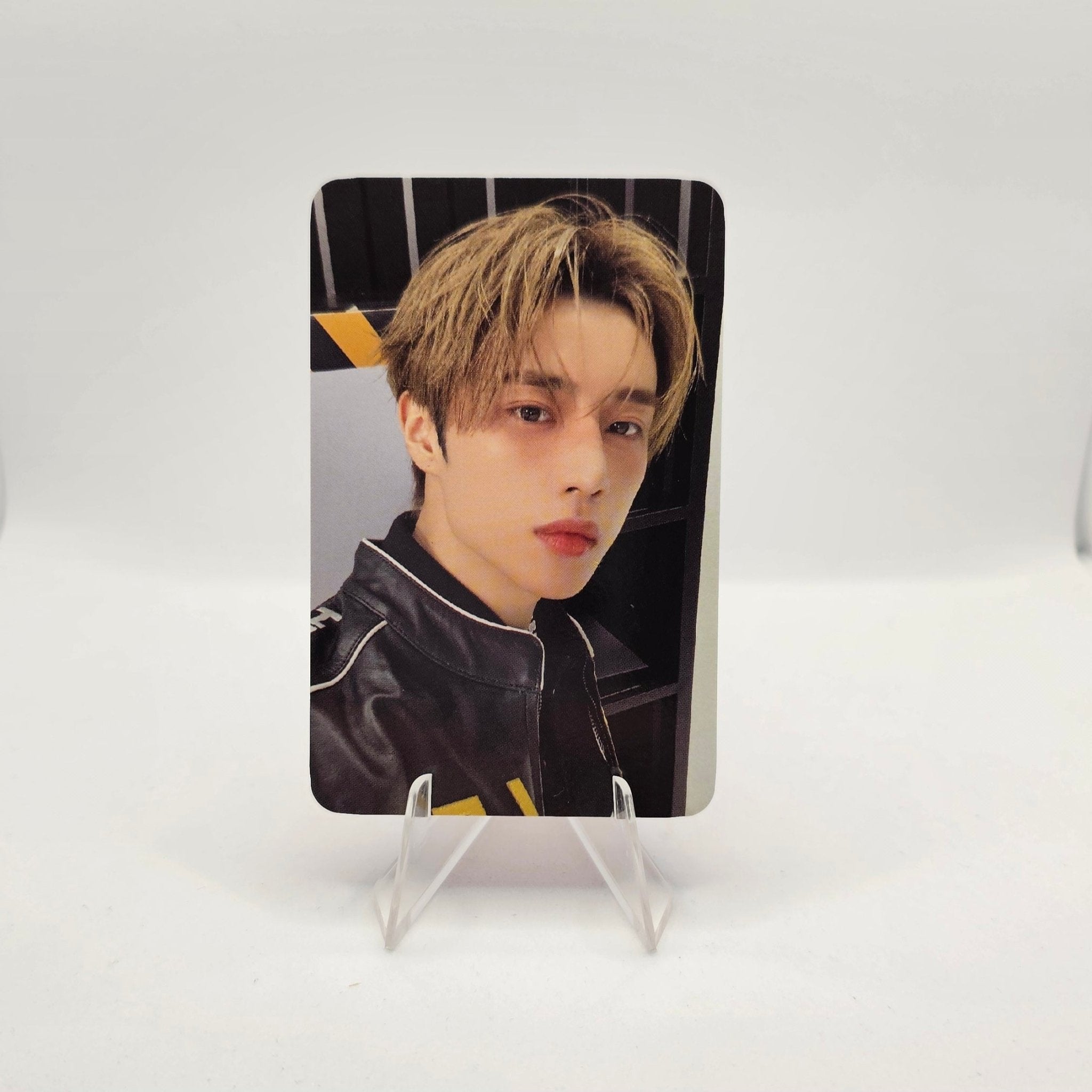 THE BOYZ THE FAST 2025 Season's Greetings Pre - Order Benefit Photocards – photocard (Sunwoo / / ) | HobiEgo