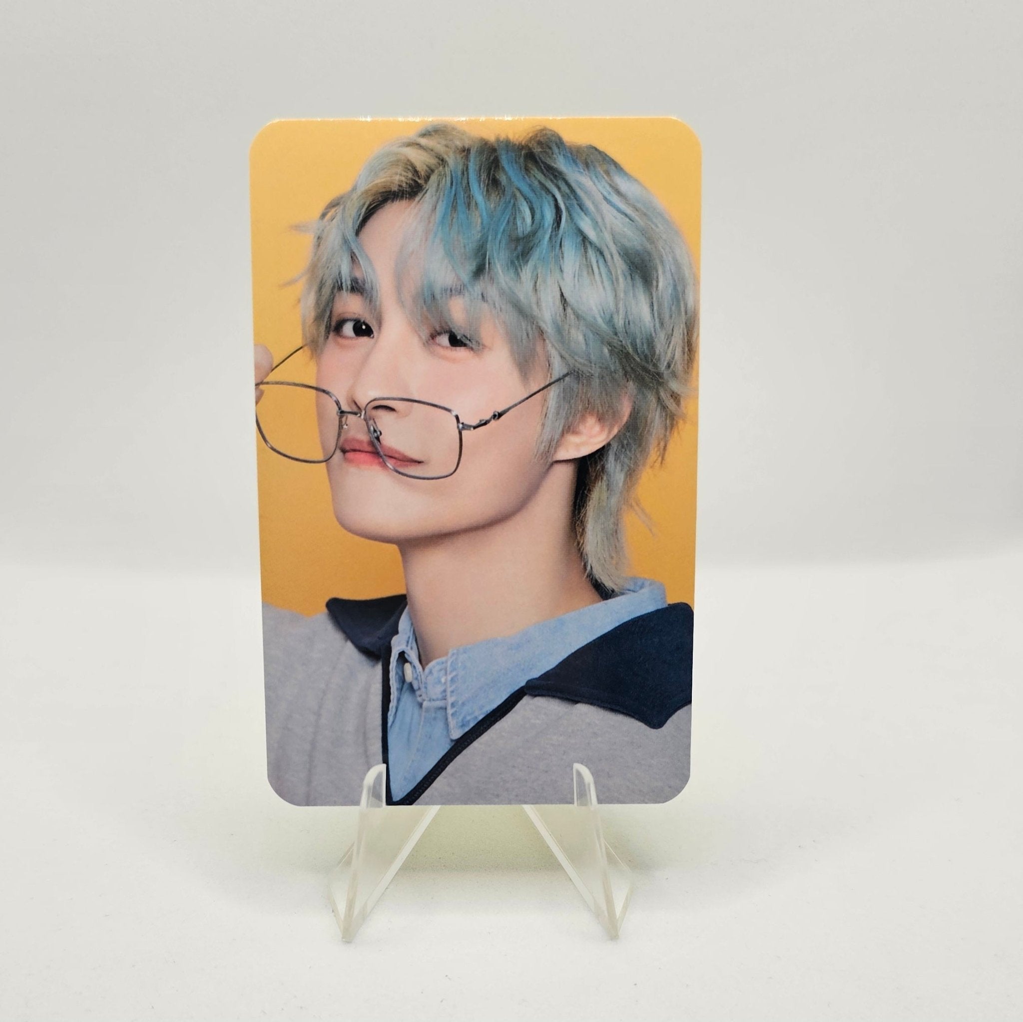 WayV 2025 Season's Greetings Yes24 Photocards – photocard (YangYang / / ) | HobiEgo