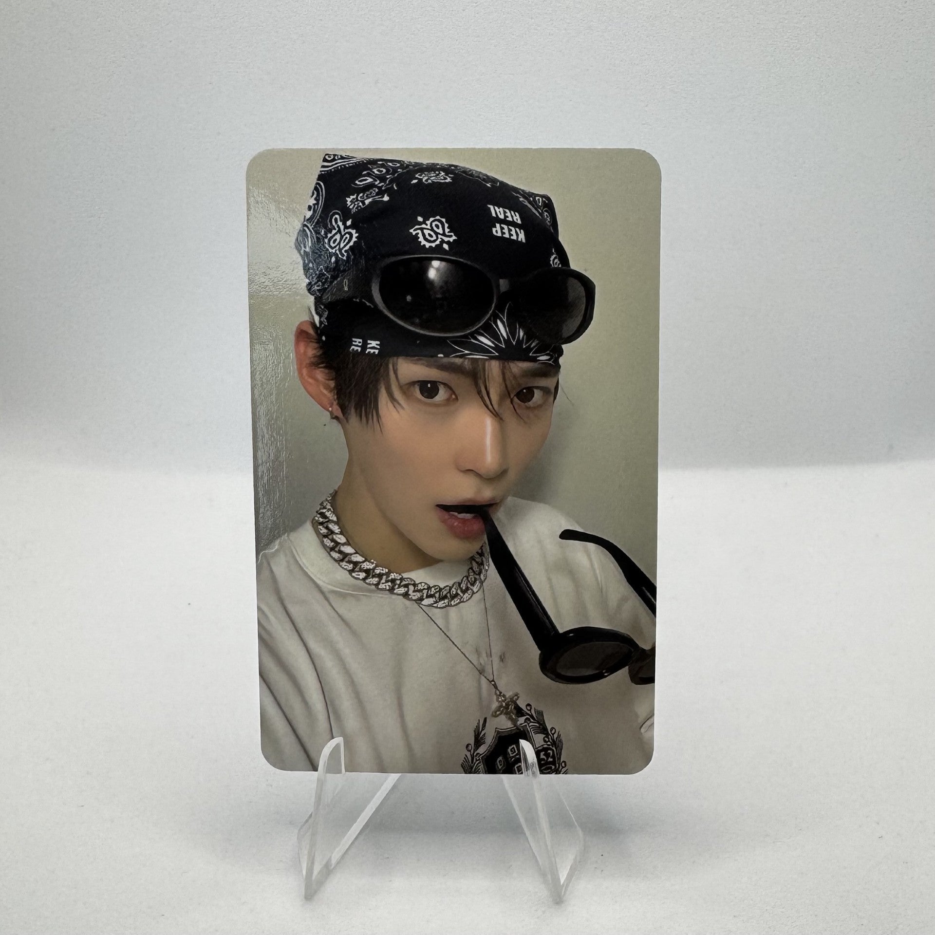 ZEROBASEONE 1st Full Album NEVER SAY NEVER APPLE MUSIC Digipack Photocards – Photocards (Sung Han Bin / / ) | HobiEgo