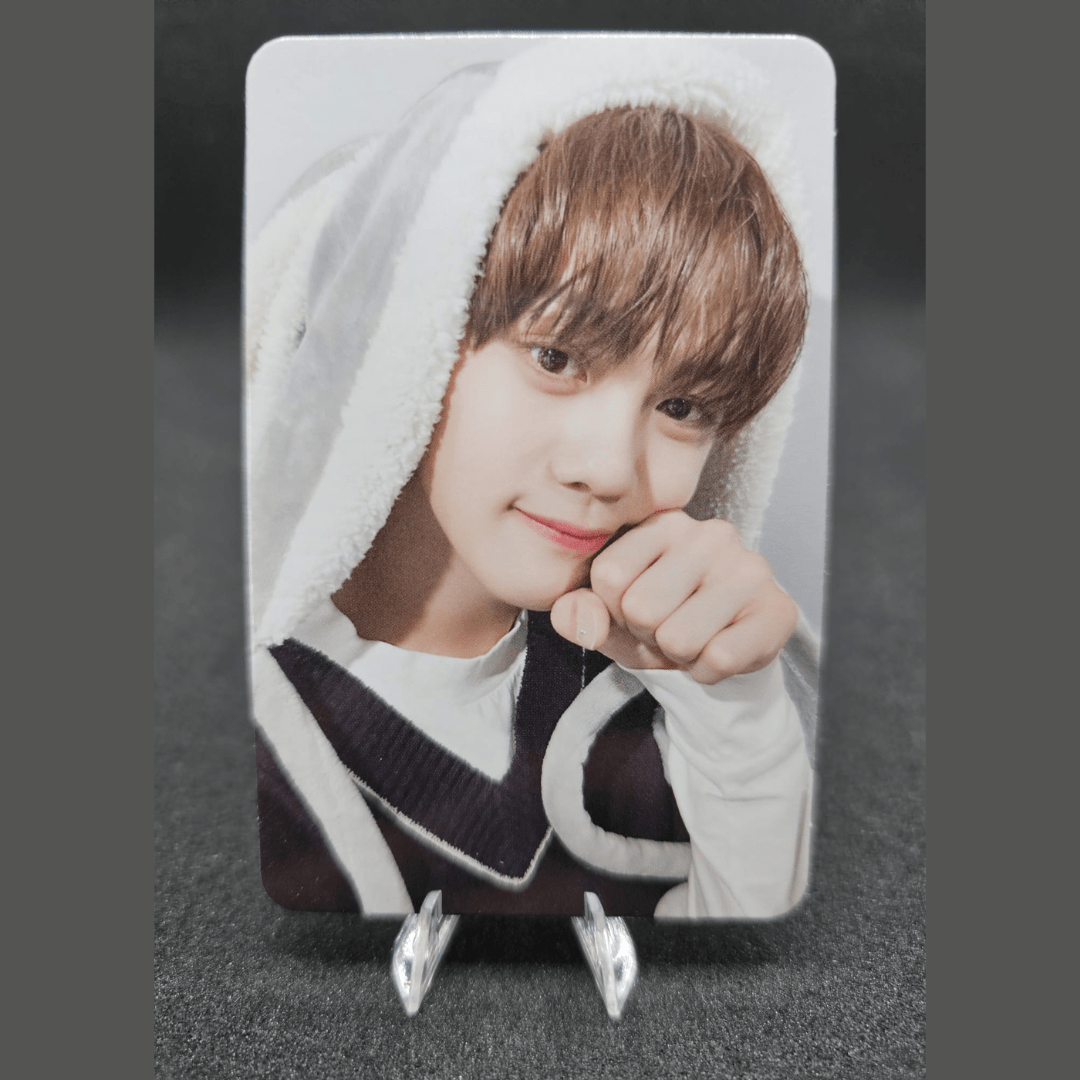 ZEROBASEONE 2nd Mini Album MELTING POINT MAKESTAR Digipack Photocards – Photocards (Kim Gyu Vin / / ) | HobiEgo