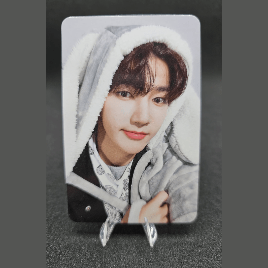 ZEROBASEONE 2nd Mini Album MELTING POINT MAKESTAR Digipack Photocards – Photocards (Zhang Hao / / ) | HobiEgo
