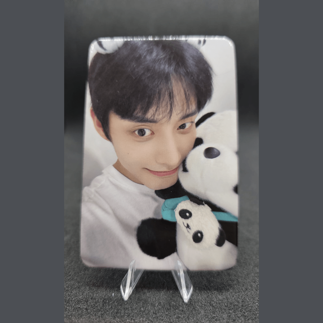 ZEROBASEONE 3rd Mini Album You had me at HELLO APPLE MUSIC Photocards – Photocards (Kim Ji Woong / / ) | HobiEgo