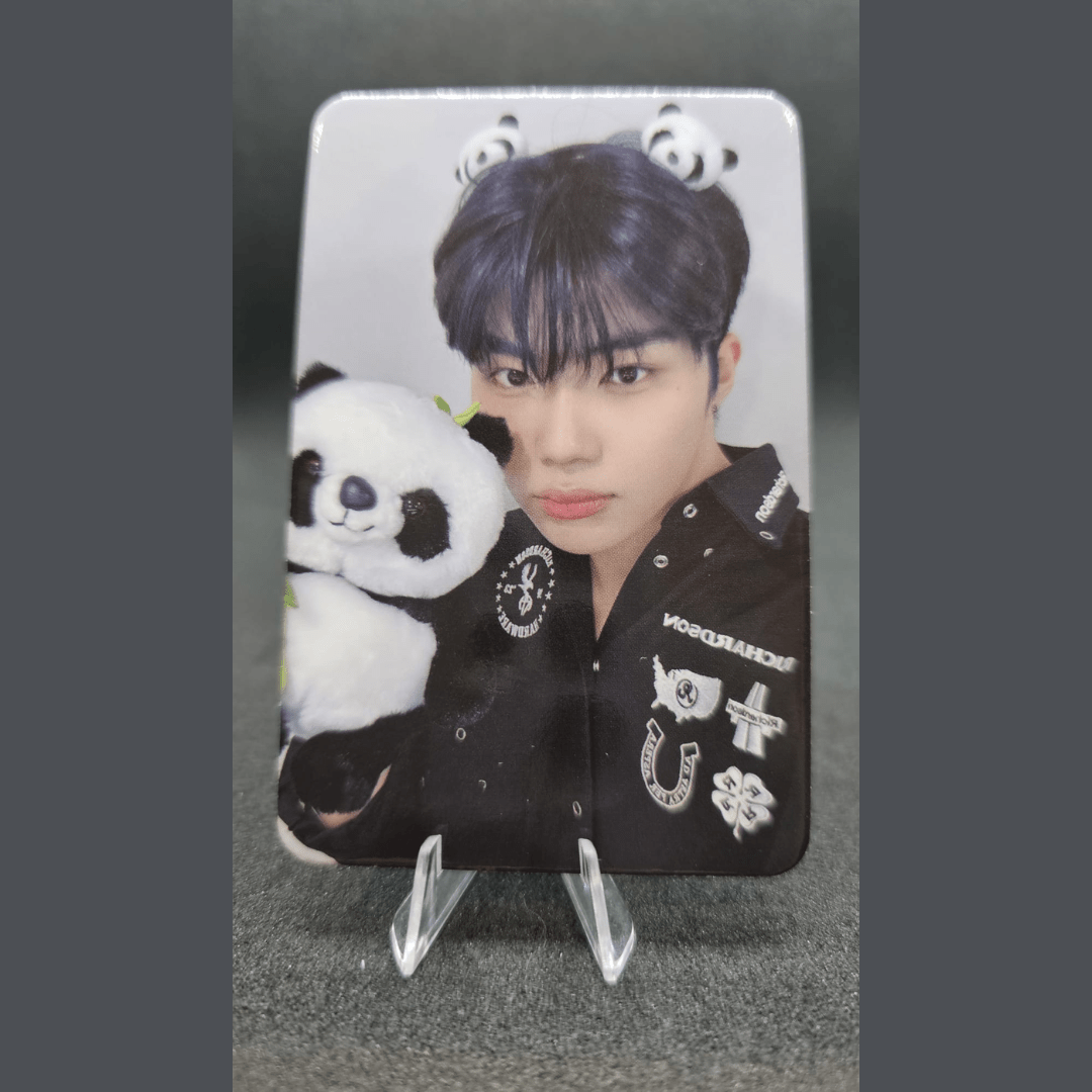 ZEROBASEONE 3rd Mini Album You had me at HELLO APPLE MUSIC Photocards – Photocards (Park Gun Wook / / ) | HobiEgo
