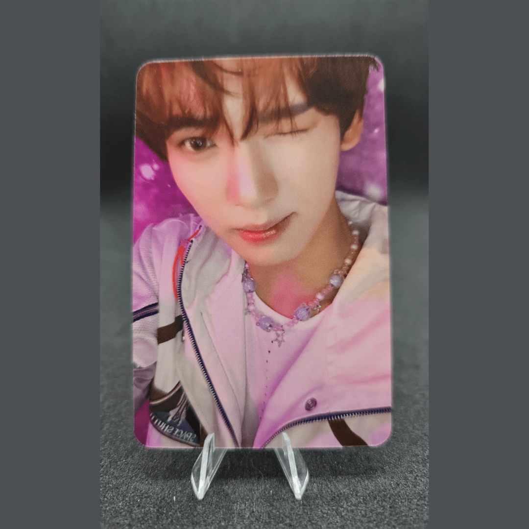 ZEROBASEONE 4th Mini Album CINEMA PARADISE APPLE MUSIC Photocards – Photocards (Han Yu Jin / / ) | HobiEgo