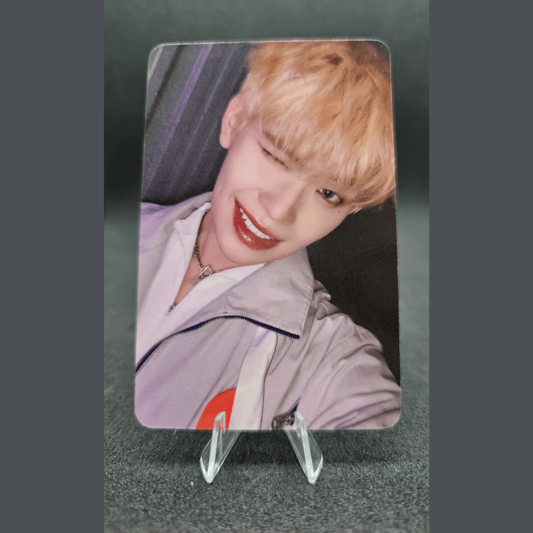 ZEROBASEONE 4th Mini Album CINEMA PARADISE APPLE MUSIC Photocards – Photocards (Kim Tae Rae / / ) | HobiEgo