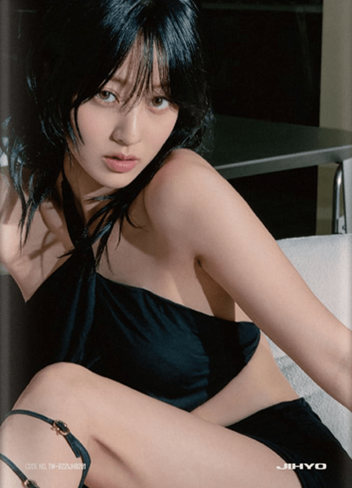 JIHYO 1st Mini Album ZONE – album (Y / / ) | HobiEgo