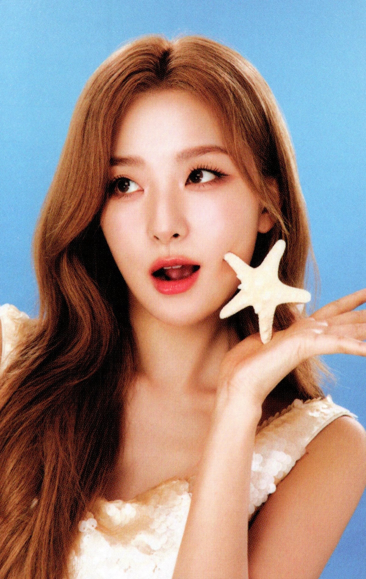 Red Velvet A Day in Red & Velvet Trading Cards